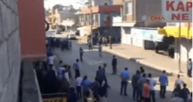 Çocuk kavgası savaşa döndü: 18 yaralı
