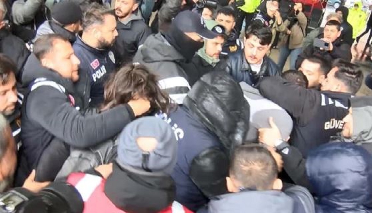 Bu nasıl bayram? 370 kişi gözaltına alındı!