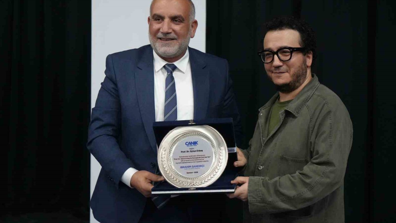 Prof. Dr. Oytun Erbaş: 