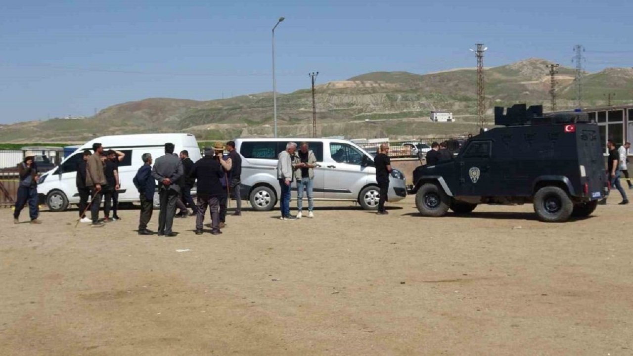 Hayvan pazarında silahlı kavga: 1 ölü, 13 yaralı!