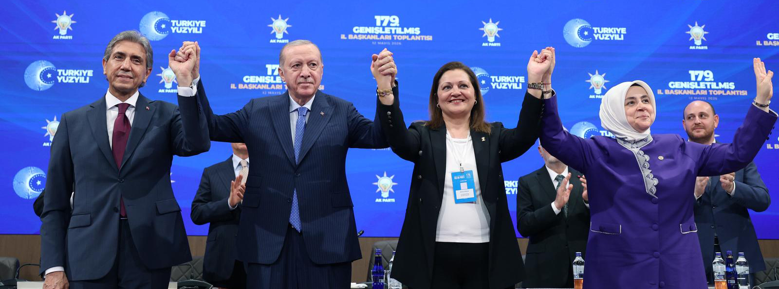 Ve Burcu Köksal AK Parti'de