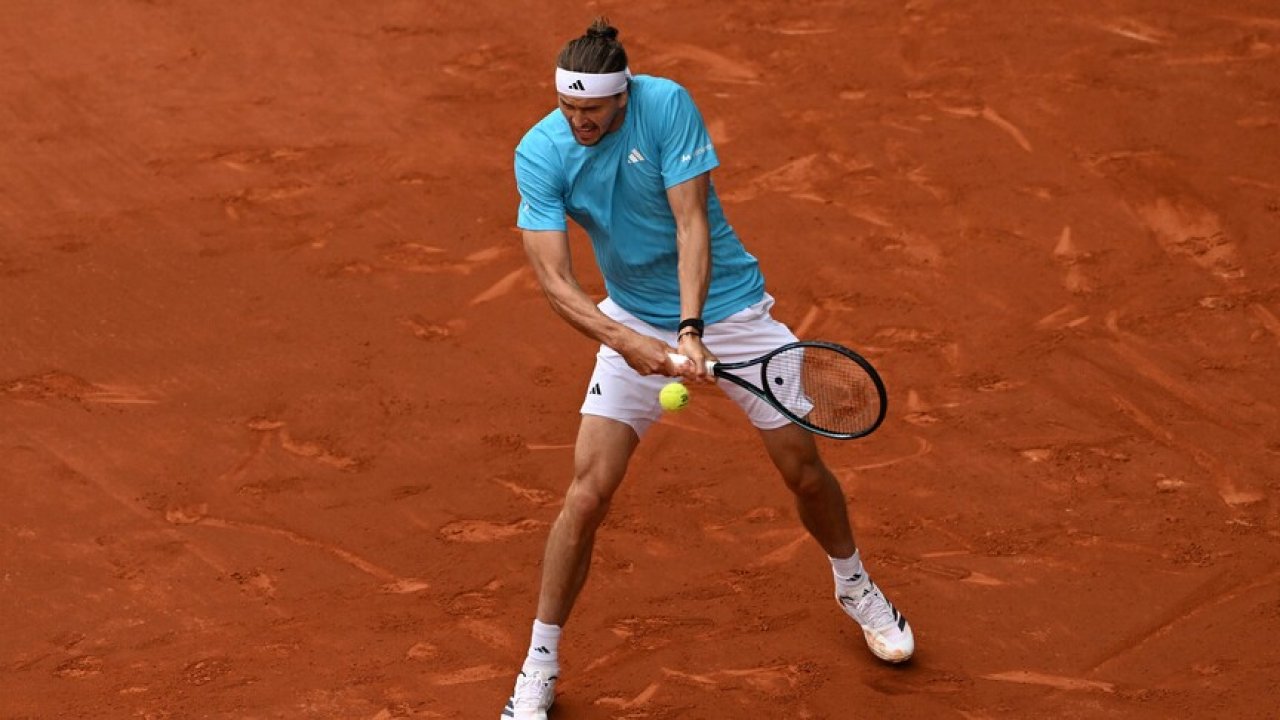 Zverev'den erken veda