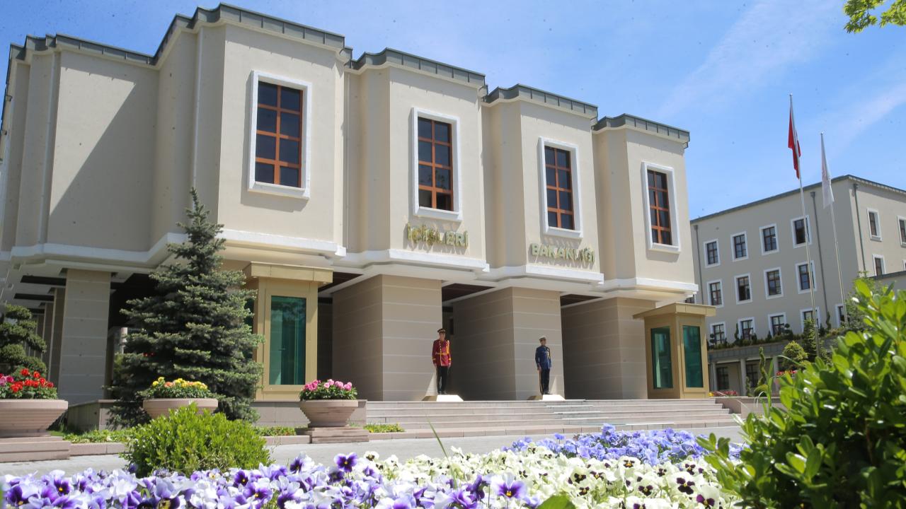 İçişleri Bakanlığı'nda personel yönetmeliği değişti