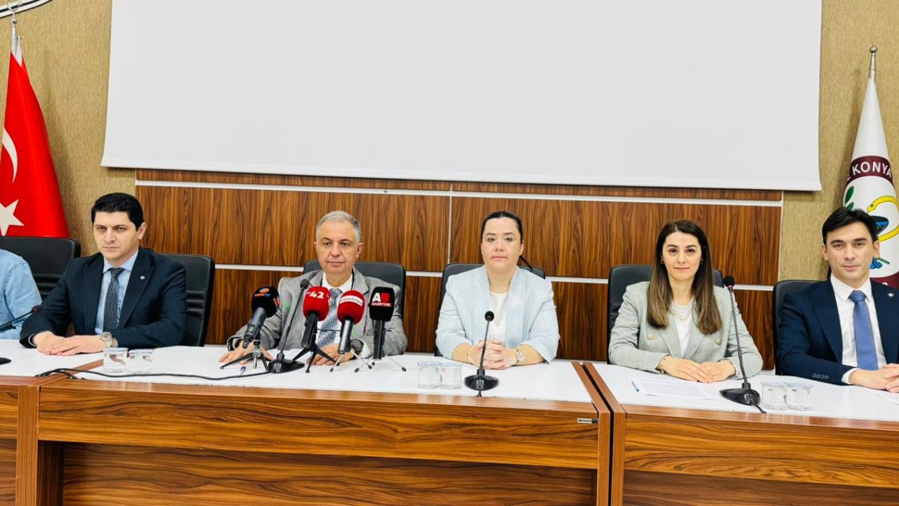Konya 5. Bölge Eczacı Odası Başkanı Ahmet Hakan Koru, “Yerli ilaç üretimi şart"