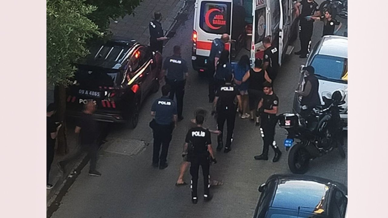 Genç kız samuray kılıcıyla sokağa indi! Çok zor...