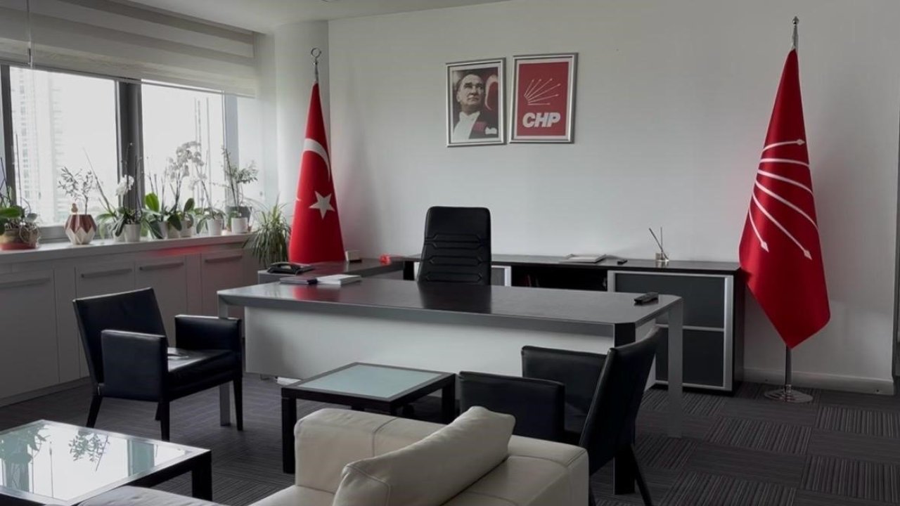CHP’de tahliye sonrası temizlik çalışmaları devam ediyor