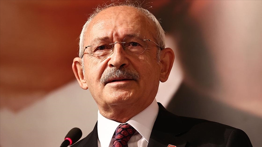 Kılıçdaroğlu Özgür Özel'e bir darbe daha vurdu!