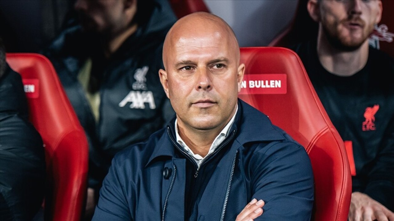 Liverpool Arne Slot'tan kurtuldu