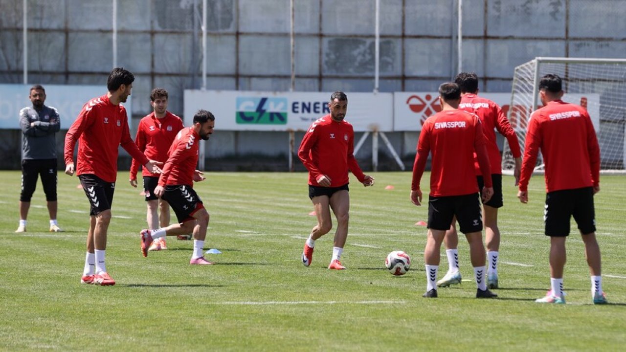 Sivasspor şimdilik ortada kaldı!