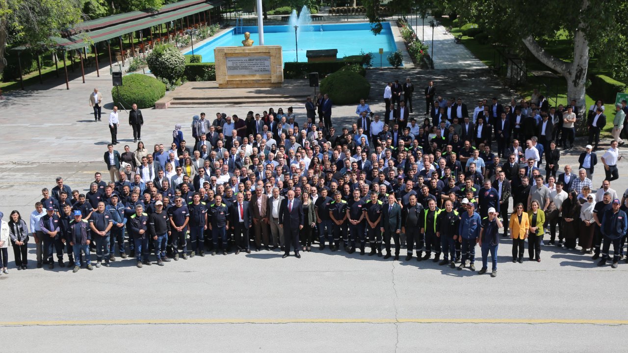 Konya Şeker’de bayramlaşma! Erkoyuncu’dan çalışanlara dikkat çeken mesaj