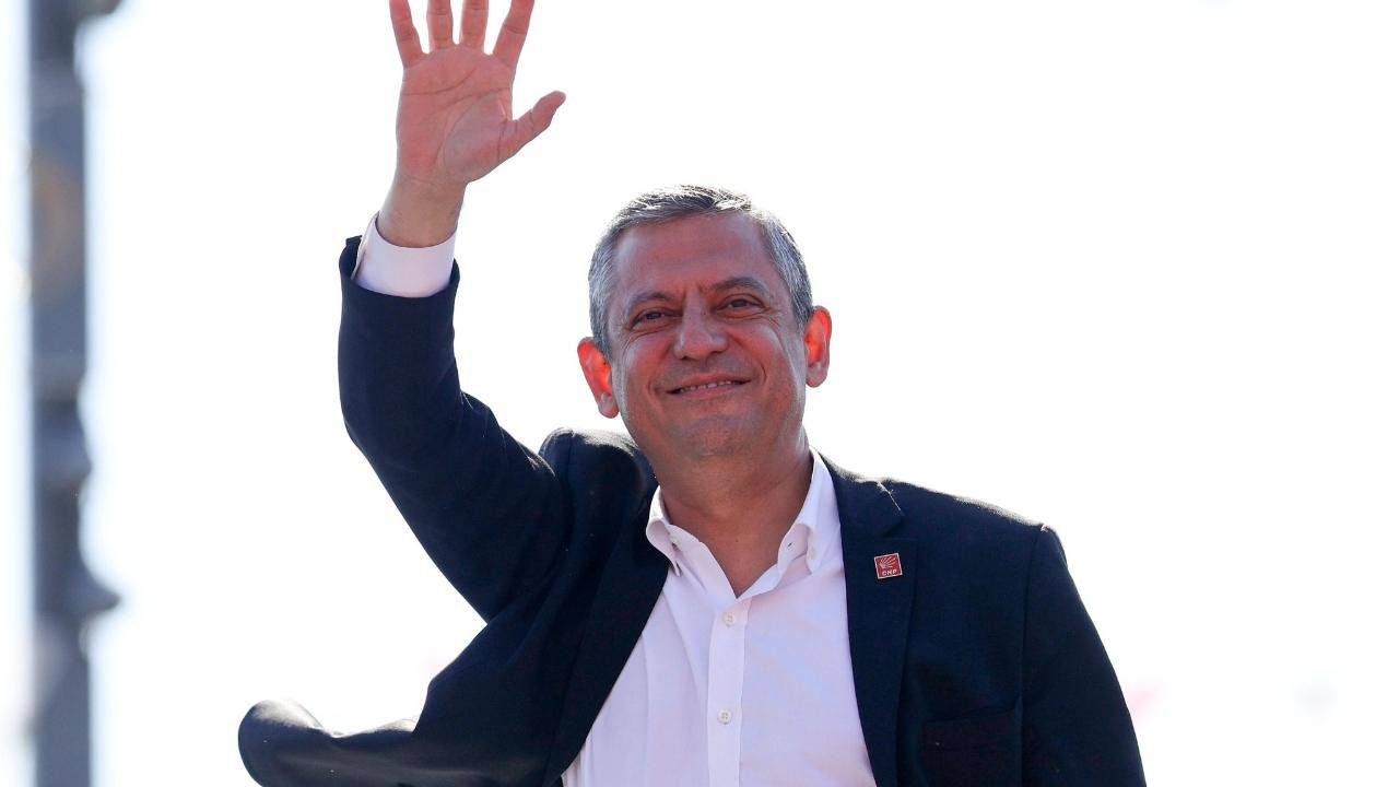 Özgür Özel'den çok özel çağrı!