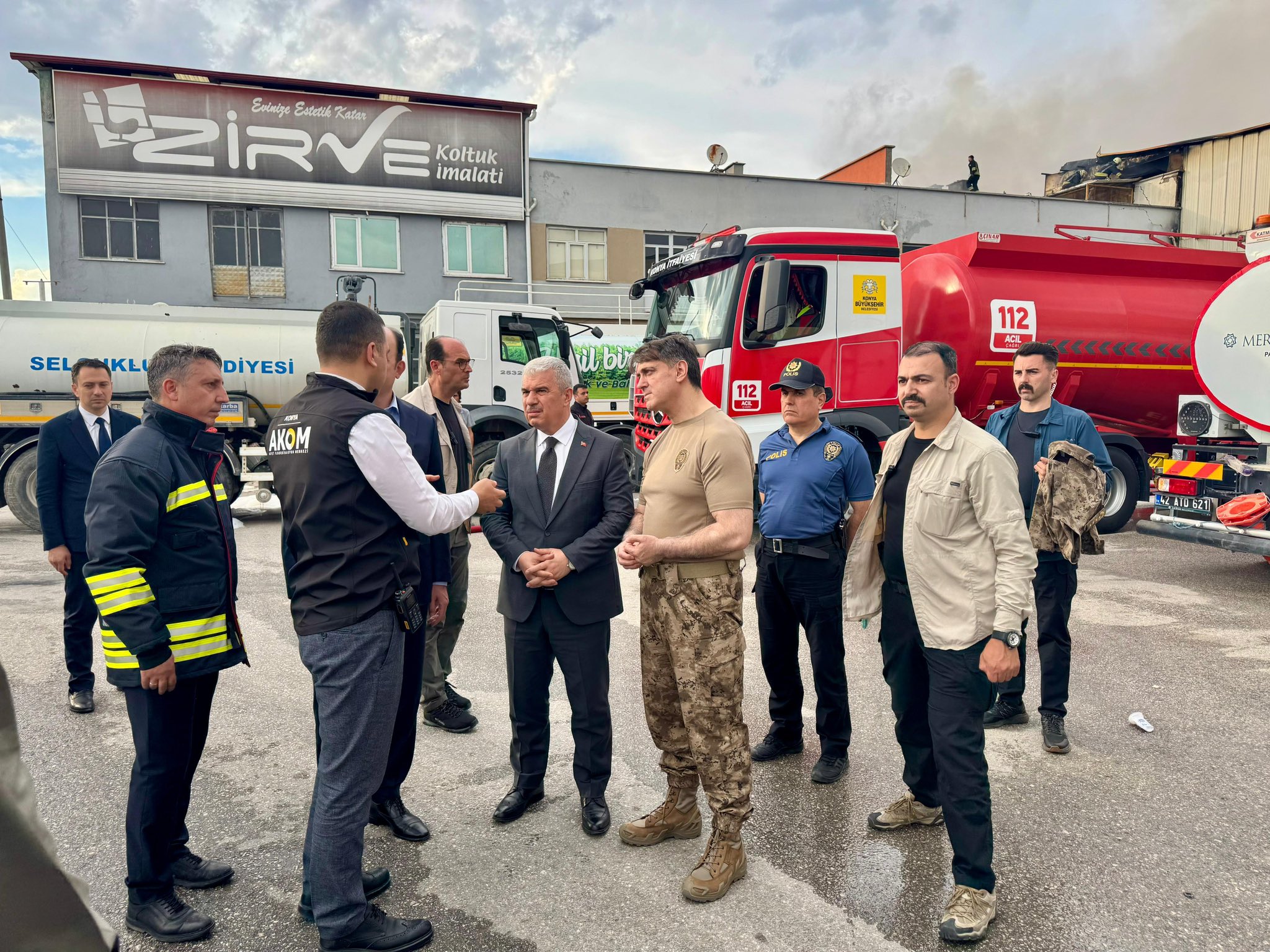 Konya Valisi Akın ve Başkan Altay yangın bölgesind