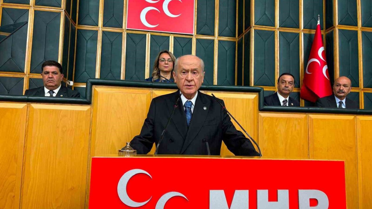 MHP lideri Bahçeli’den Özel’e tavsiye: "Ateşe körü