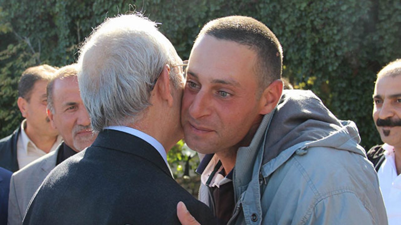 Kerem Kılıçdaroğlu babasına bakın ne yaptı!