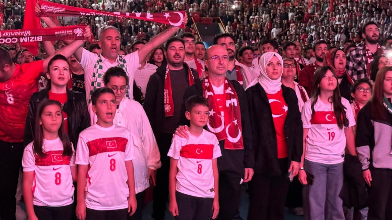 Başkan Ahmet Pekyatırmacı'dan milli mesaj