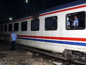 Mersin'de yolcu treni vagonunda yangın