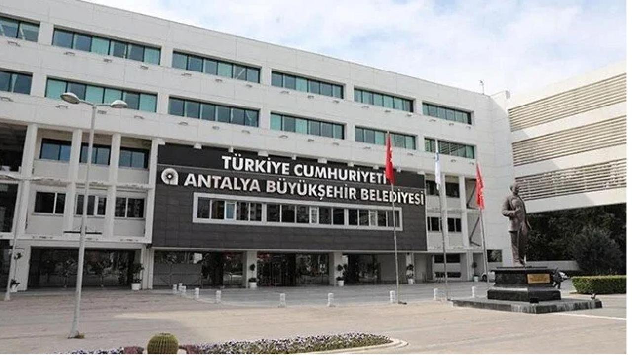 Antalya Büyükşehir Belediyesine yolsuzluk soruşturması: Çok sayıda gözaltı var