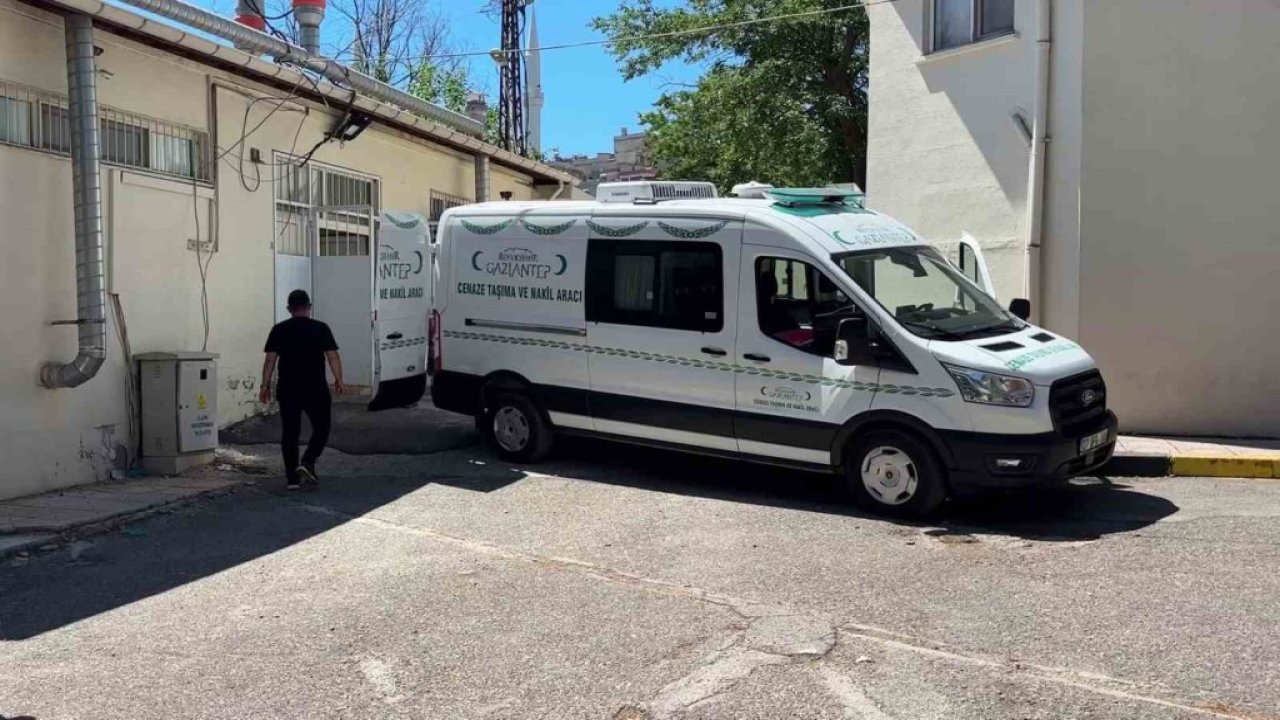17 Yaşındaki çocuktan dehşete düşüren olay! Babasını pompalı tüfekle öldürdü