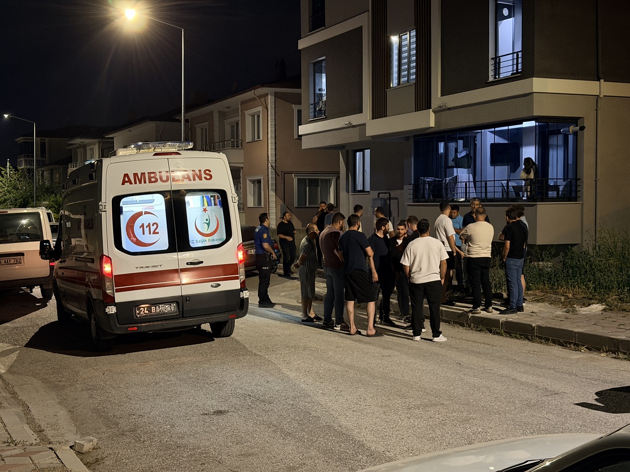 Eski eşini ve yanındaki erkeği pompalı tüfekle öldürdü!