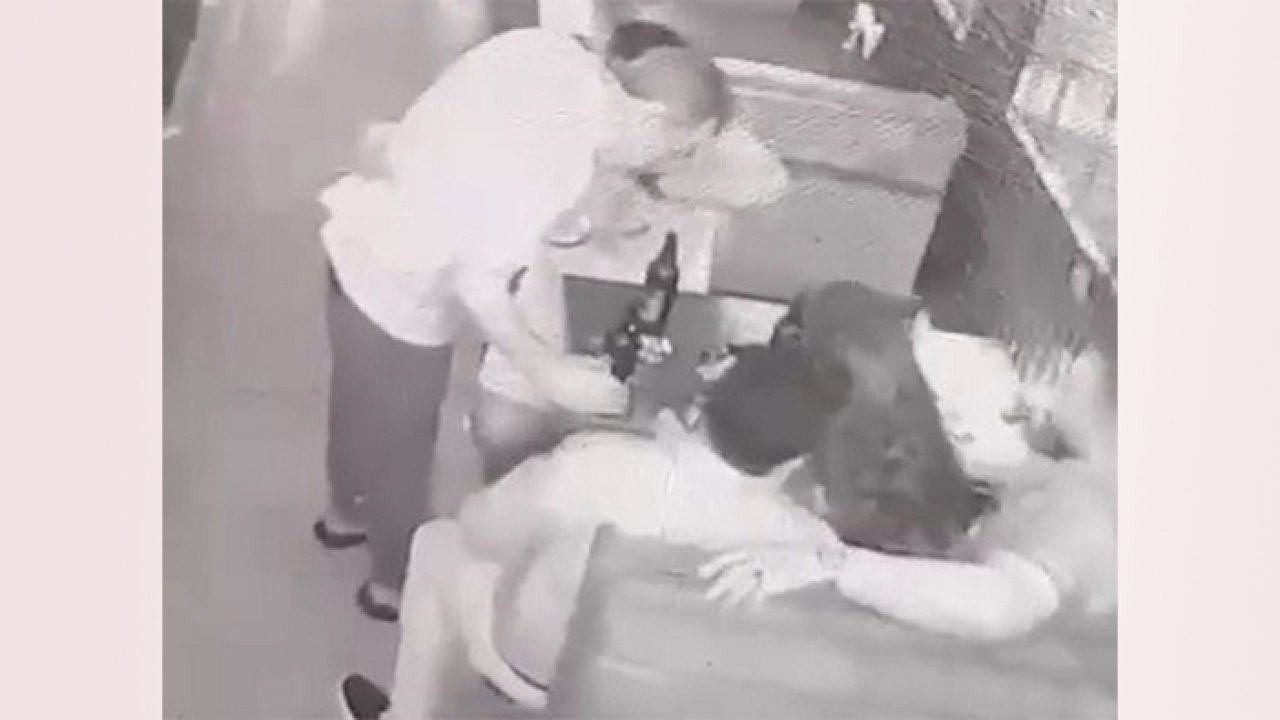 Eğlence mekanında belediye işçisini bıçaklayarak öldürdüler!