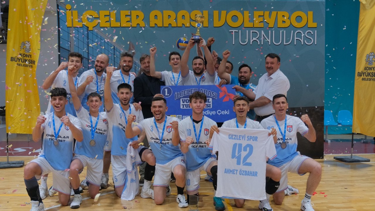 İlçeler voleybolda kıyasıya yarıştı