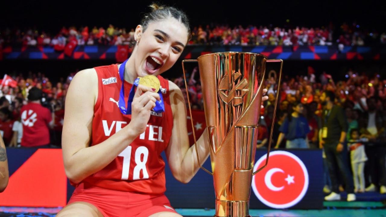 Zehra Güneş yıllar sonra ilk kez açıkladı! "Henüz 20 yaşındaydım"