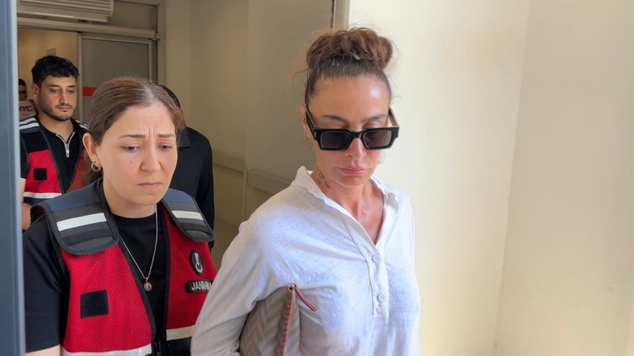 Gözaltına alınan şarkıcı Sıla'nın avukatı dikkat çekti