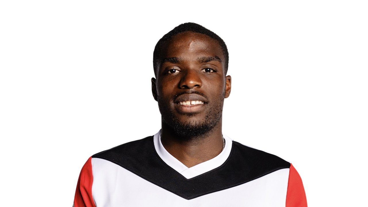 Konyaspor Niels Nkounkou ile görüşüyor
