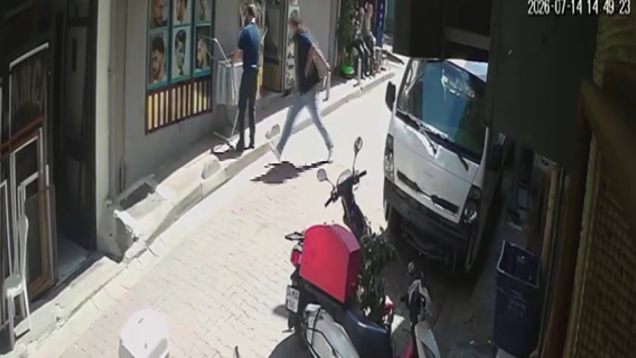 Tıraşını beğenmedi, berberini bıçakladı!