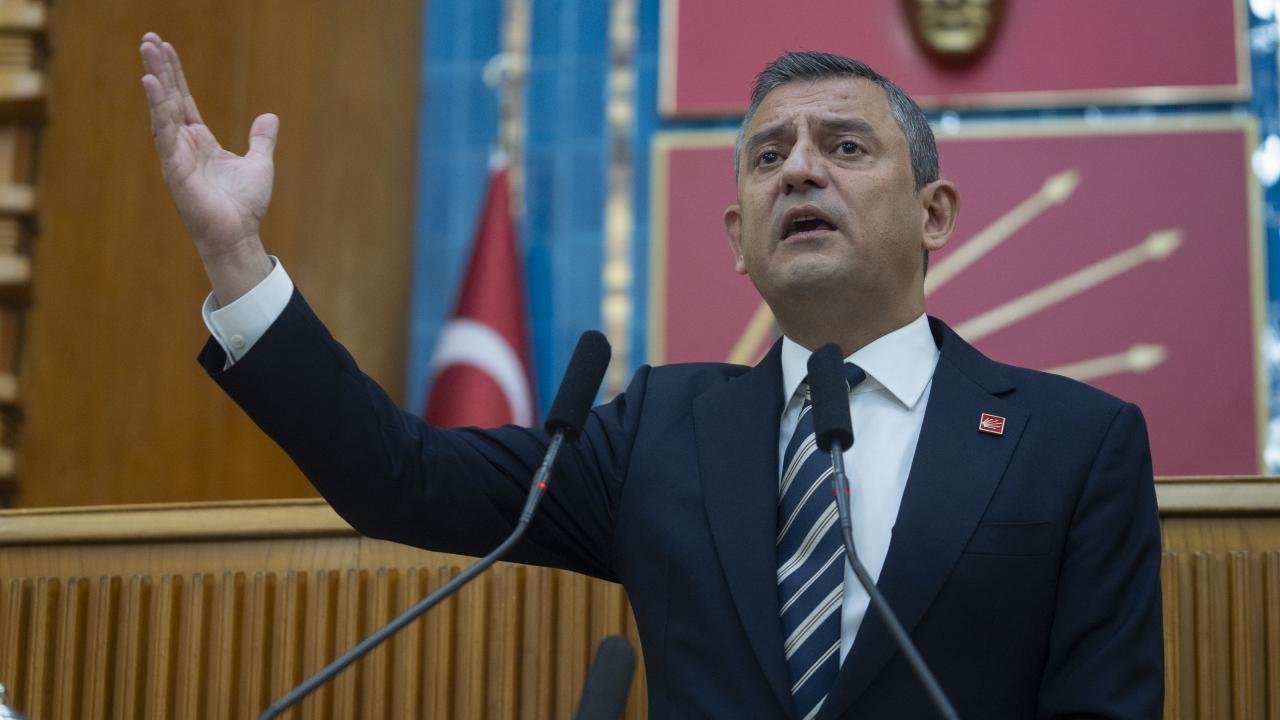 Özgür Özel’in ekibinden ‘Yeni Parti’ başvurularına ilişkin açıklama
