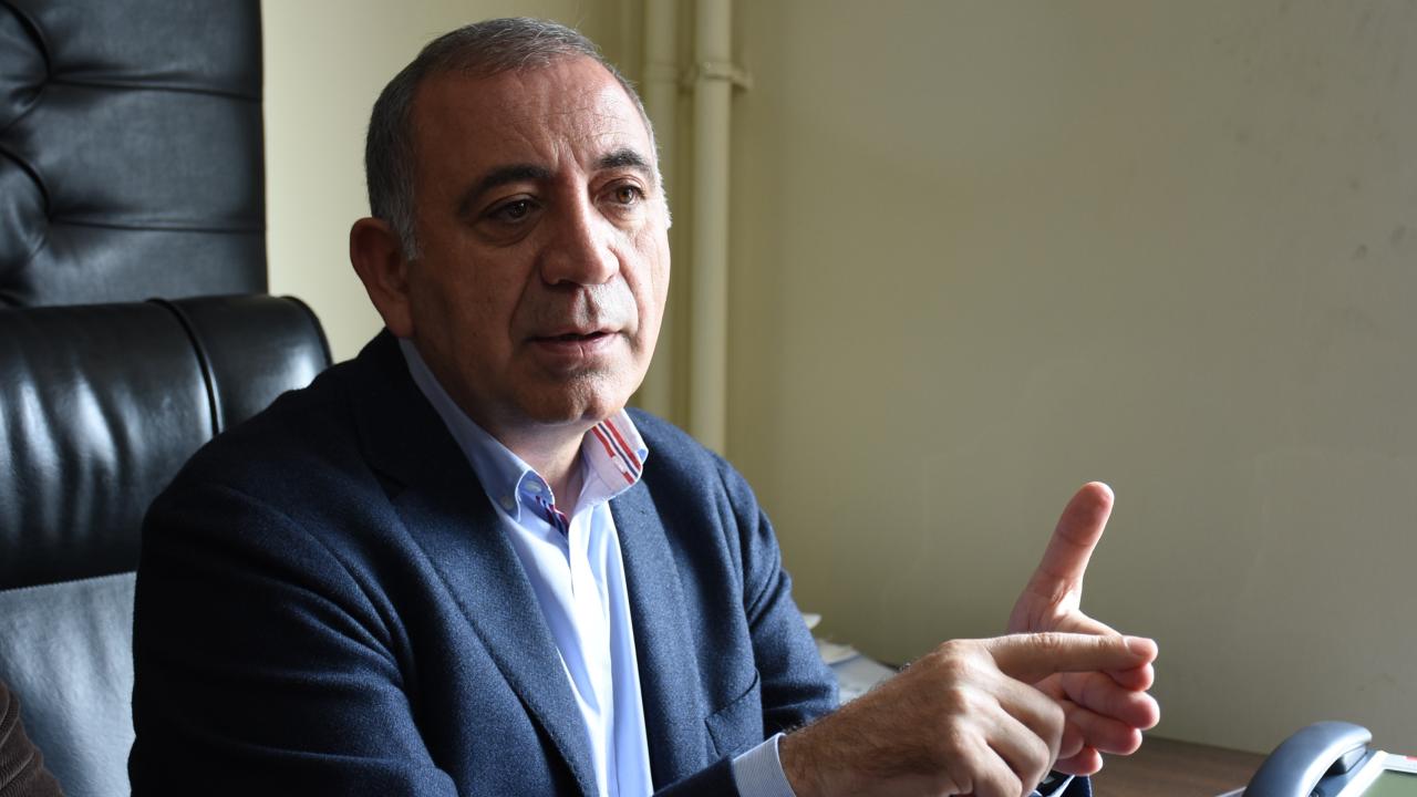 Gürsel Tekin açıkladı! CHP'nin İstanbul'daki 7 ilçe başkanı görevden alındı