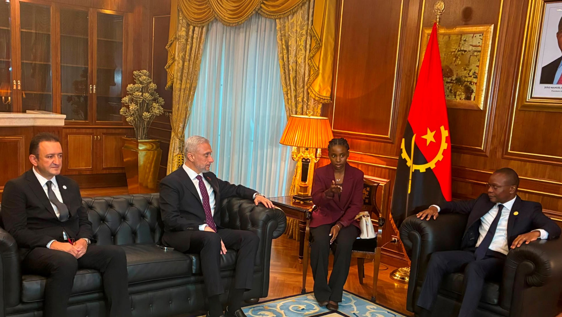 CHP Konya Milletvekili Bektaş Angola parlamentosunu ziyaret etti