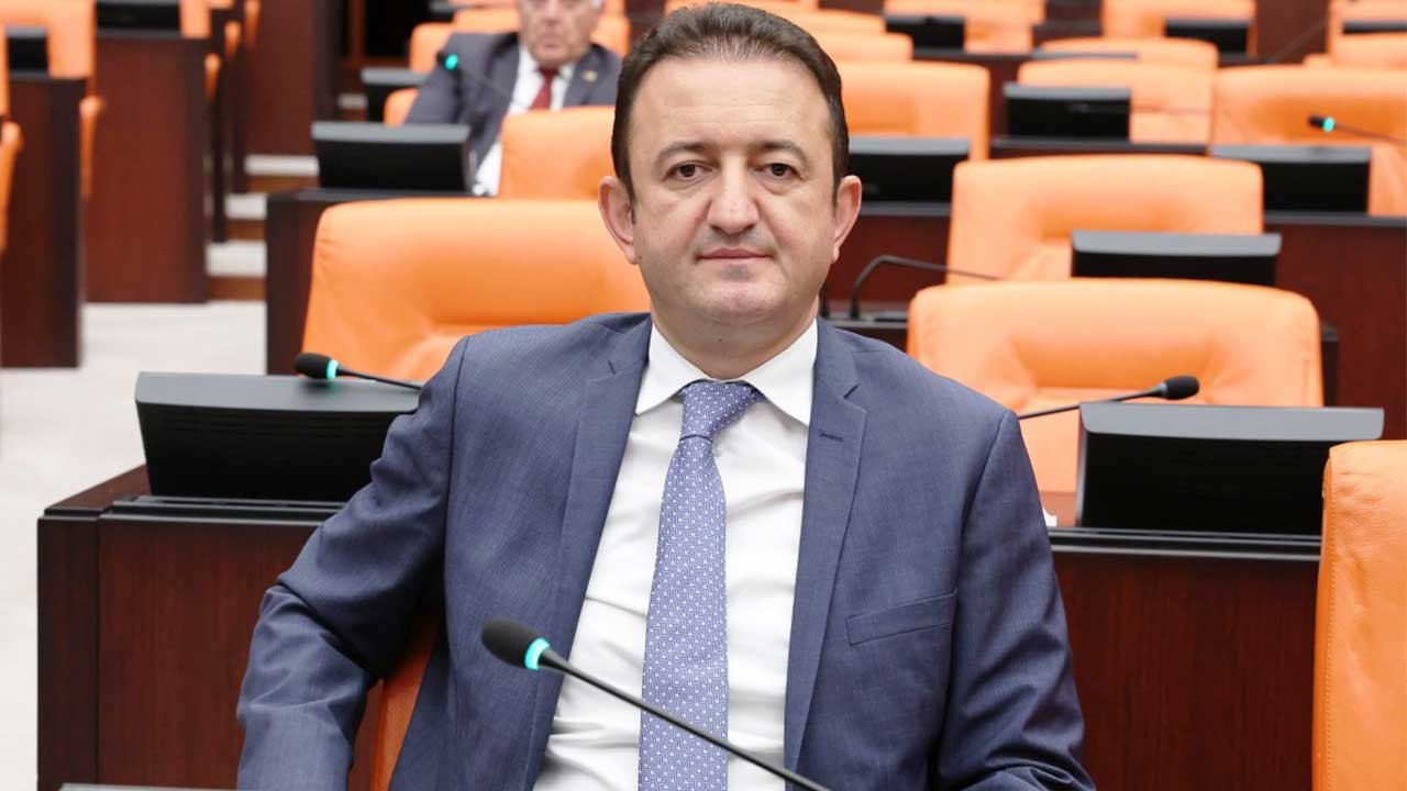CHP’den istifa ettiği söylenen Barış Bektaş’tan açıklama