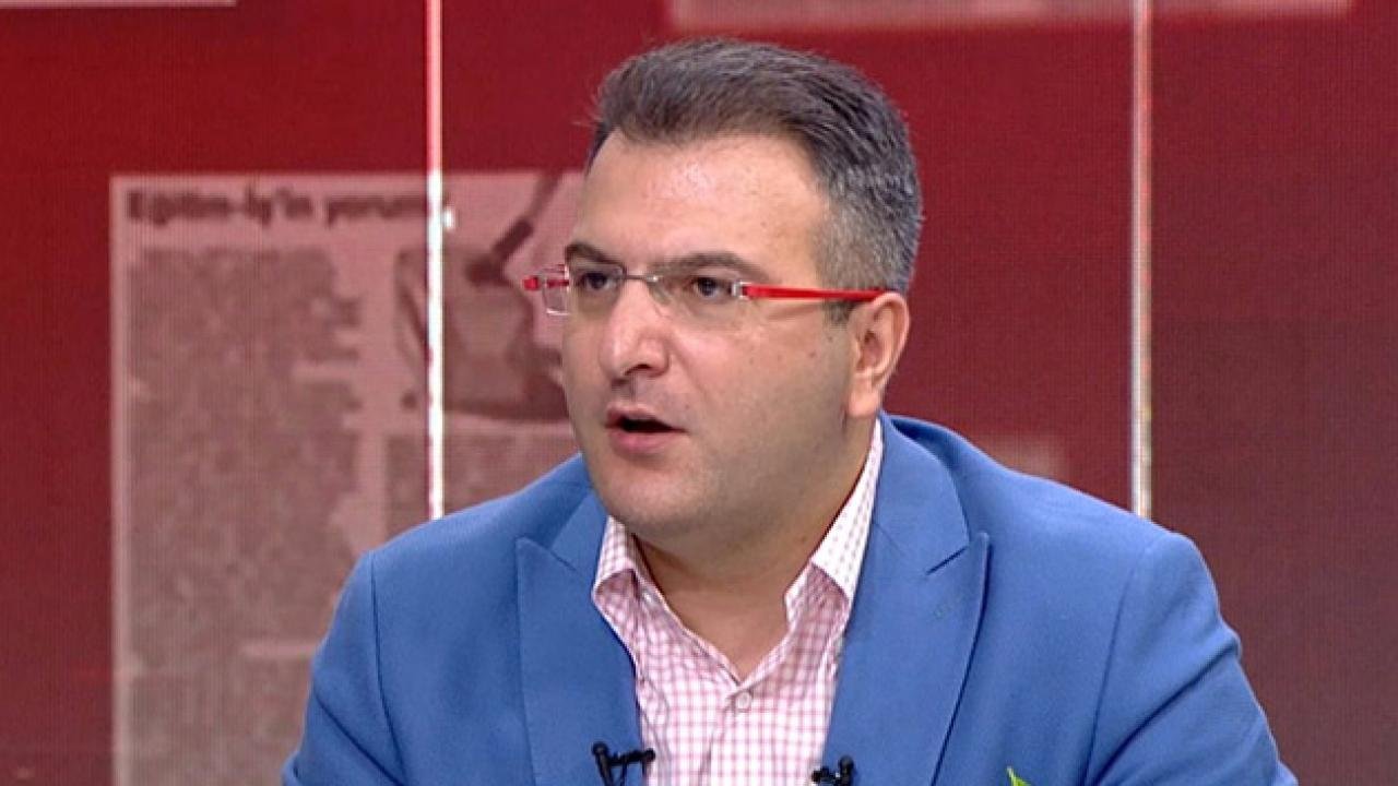 Gözaltına alınan gazeteci Cem Küçük tutuklandı!