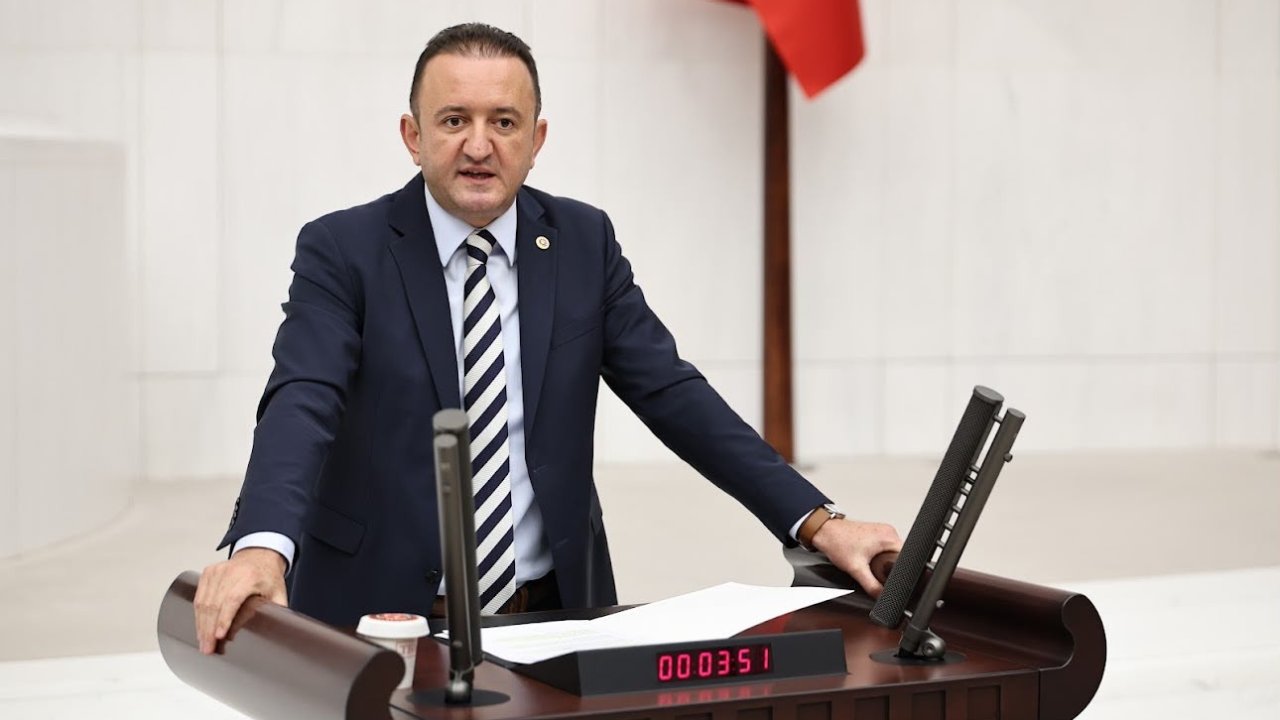 Barış Bektaş: Af yetmiyor, öğrencilerin tüm hakları verilsin