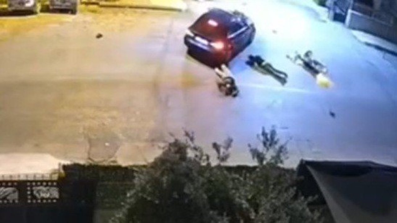 Otomobiliyle çarptığı yaralıları, üzerlerinden geçerek otomobiliyle ezdi!