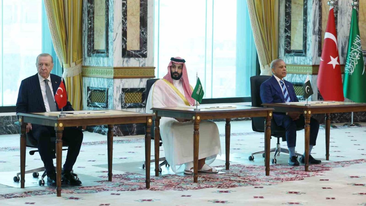 Türkiye, Suudi Arabistan ve Pakistan arasında tarihi anlaşma