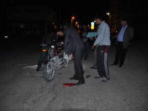 Halkapınar'da motorsiklet kazası: 3 yaralı