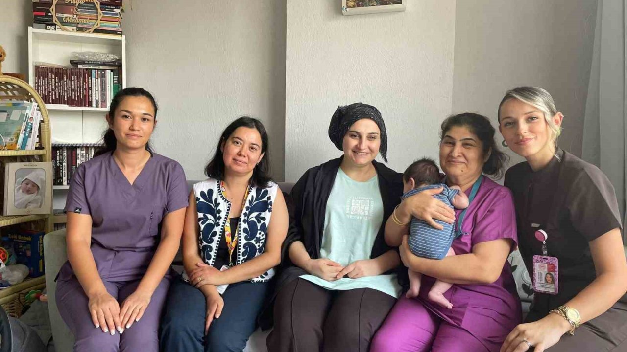 Yeni doğum yapan annelere özel ziyaret! Ekipler evlerine giderek bilgilendirdi