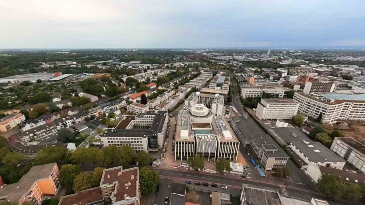 Süleymancıların Almanya Köln'de inşa ettiği dev tesis havadan görüntülendi