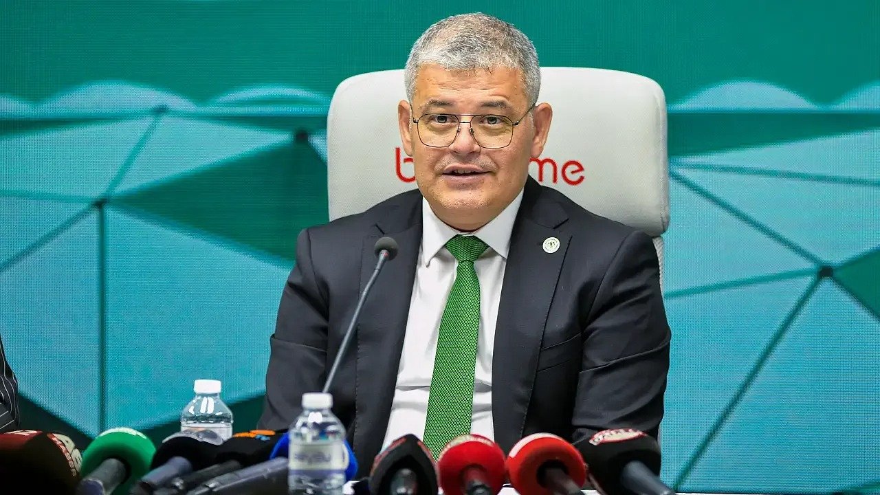 Konyaspor'da Ömer Atiker'den taraftara 'transfer' mesajı