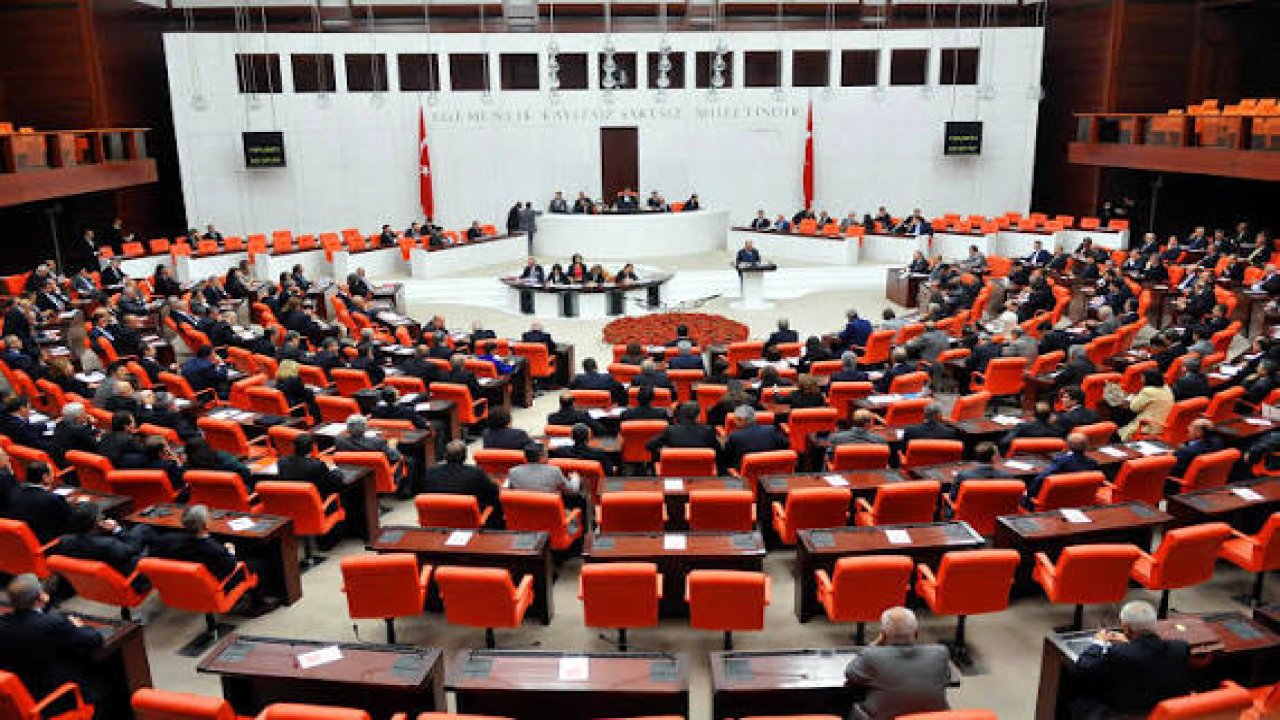 Büyük ittifak için düğmeye mi basıldı? 6 parti aynı çatıya geliyor!
