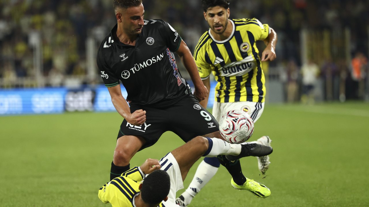 Konyaspor’da Deniz Türüç, Atilla Karaoğlan’ı suçladı