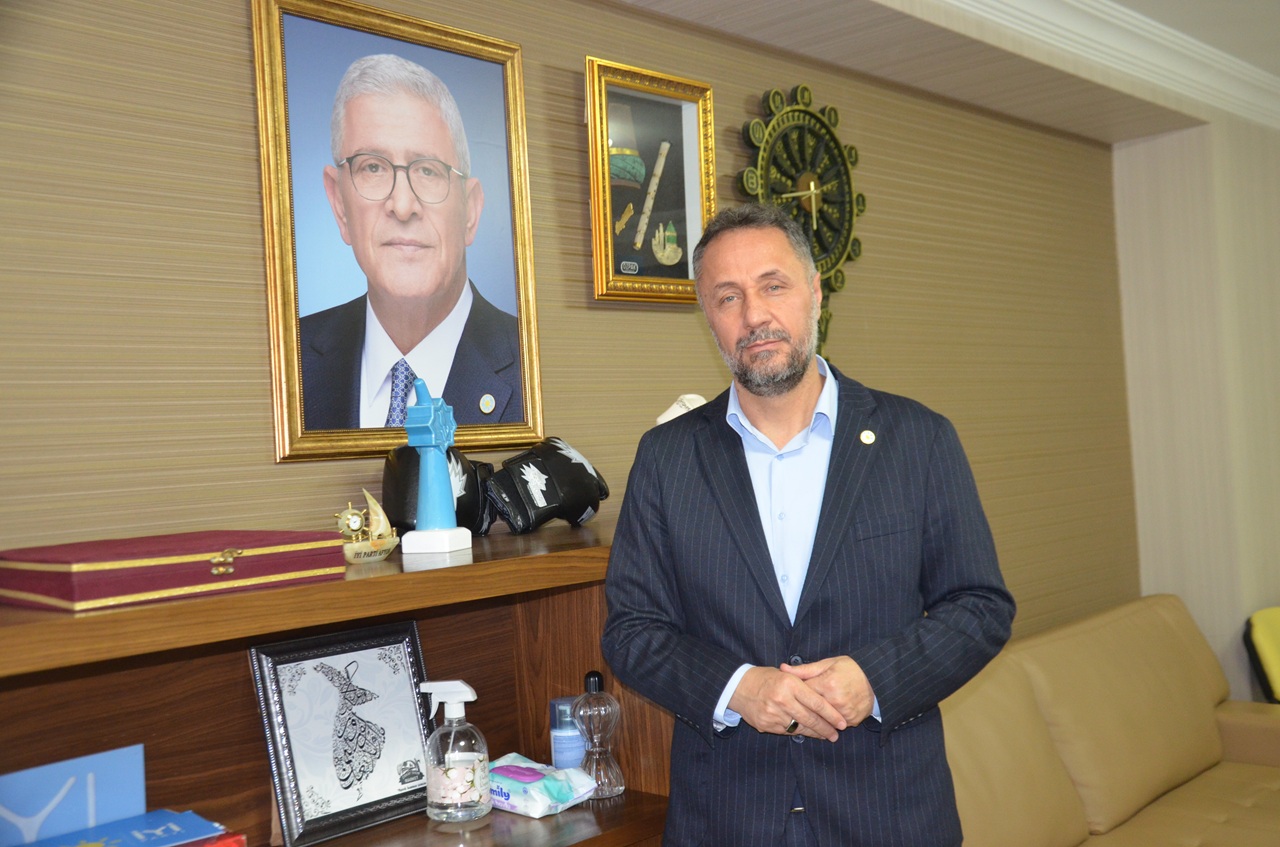 İYİ Parti Konya İl Başkanı Ali Anlaş: Peygamberimizin ahlakını anlamak için önemli bir gece