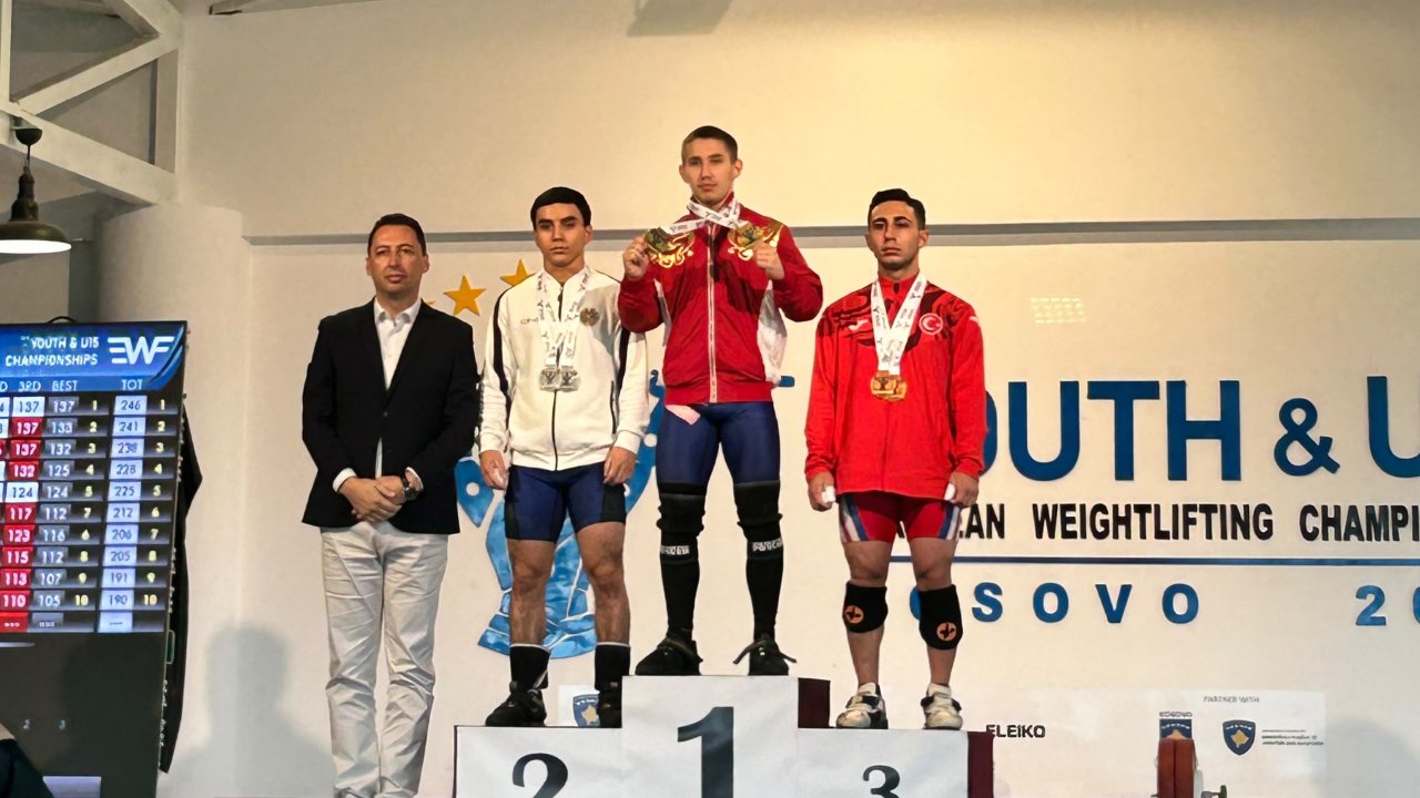 Selçuklu halterde yeni derece yakaladı