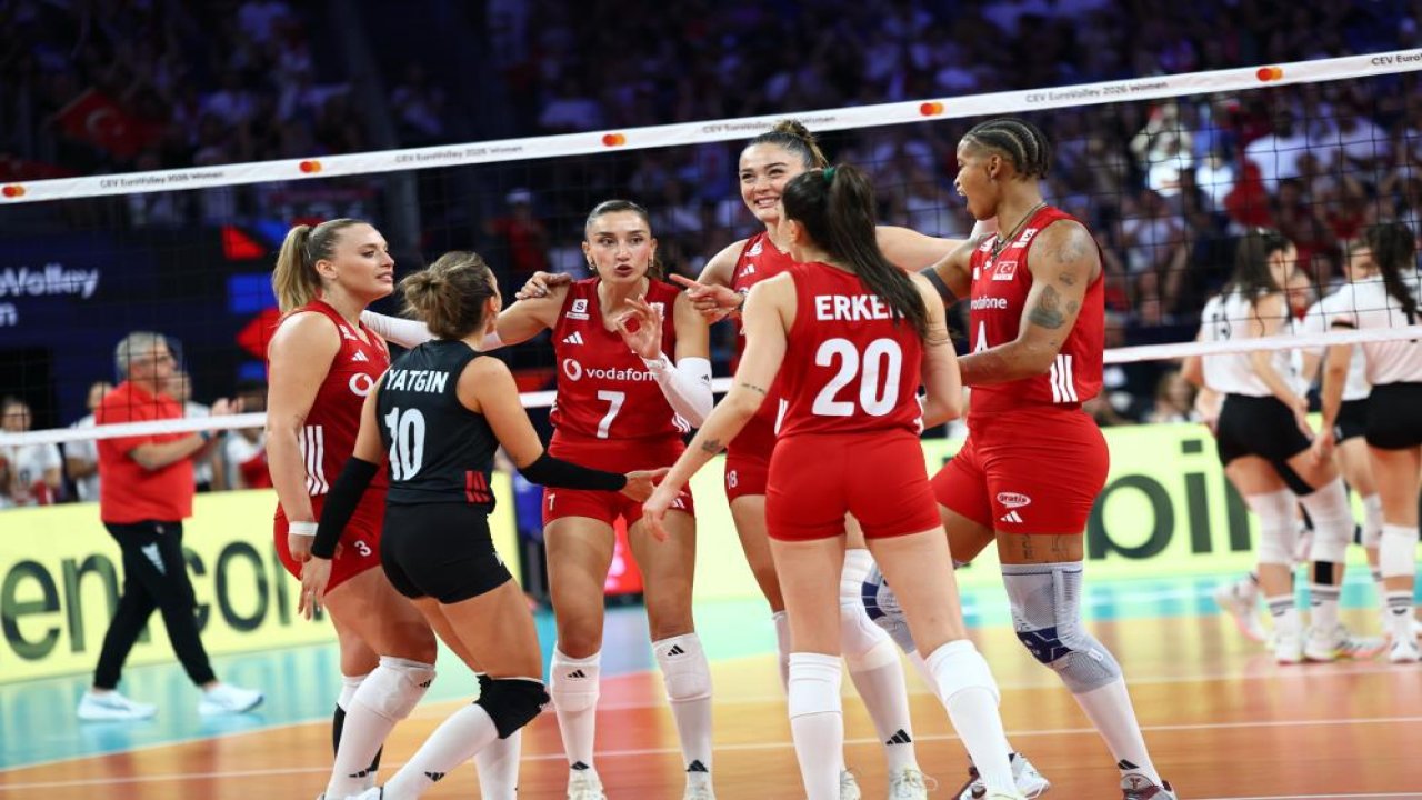 A Milli Kadın Voleybol Takımı 3'te 3 yaptı