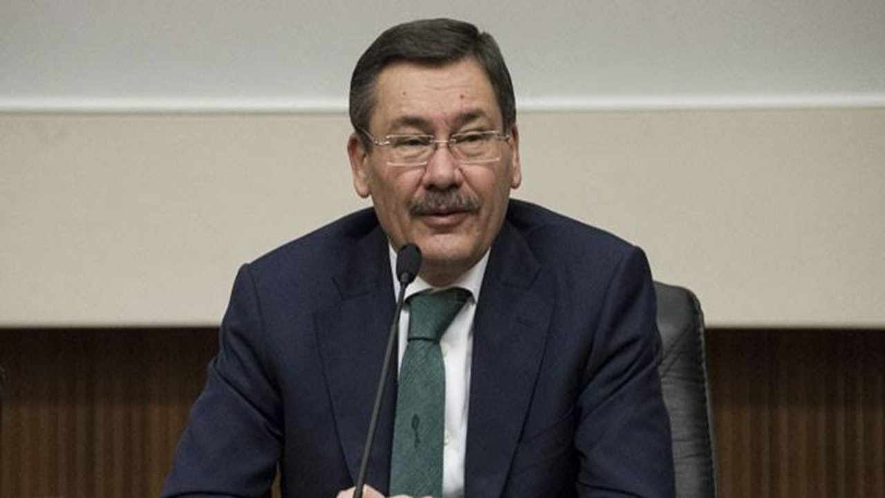 Melih Gökçek'i apar topar götürdüler!