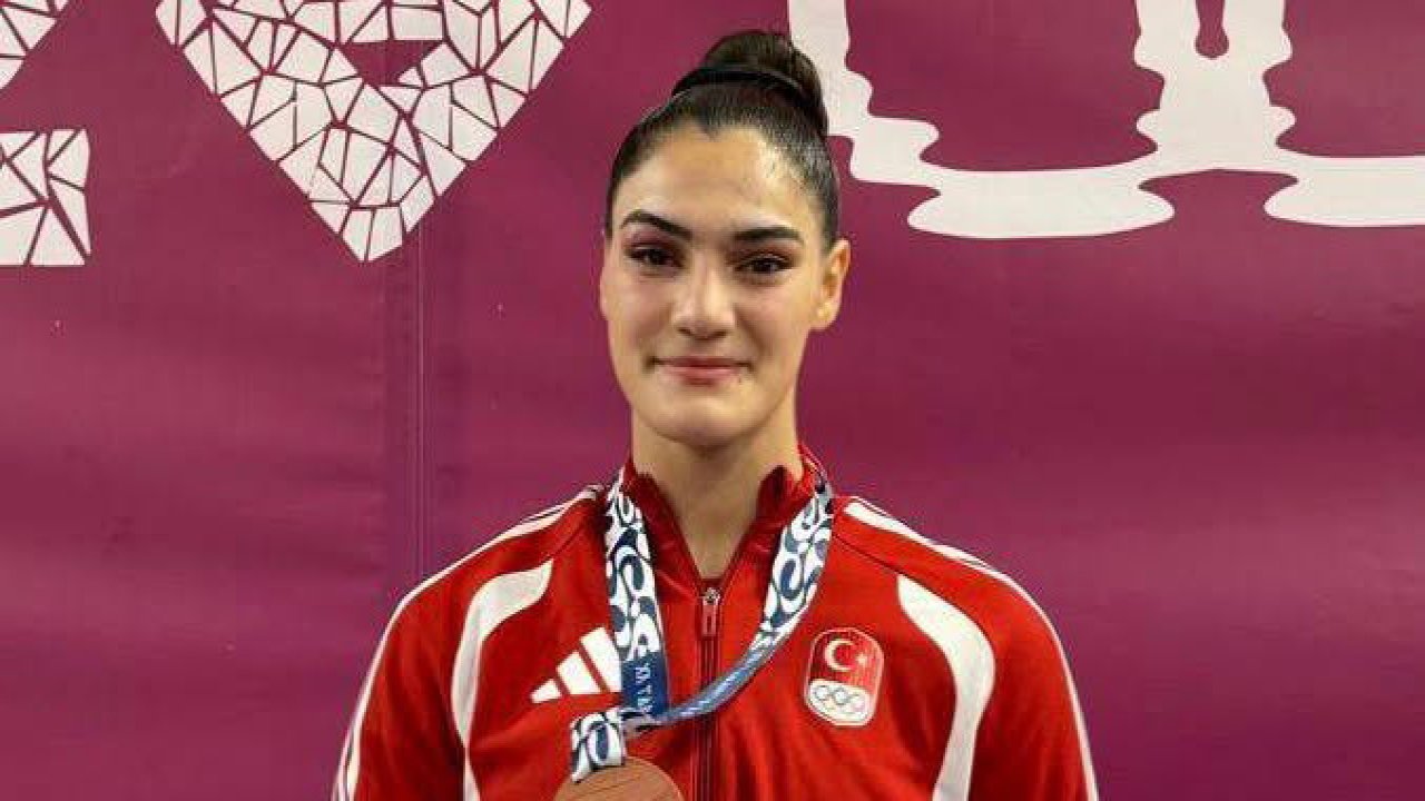 Konyalı sporcu Sinem Oruç'tan Akdeniz'de madalya