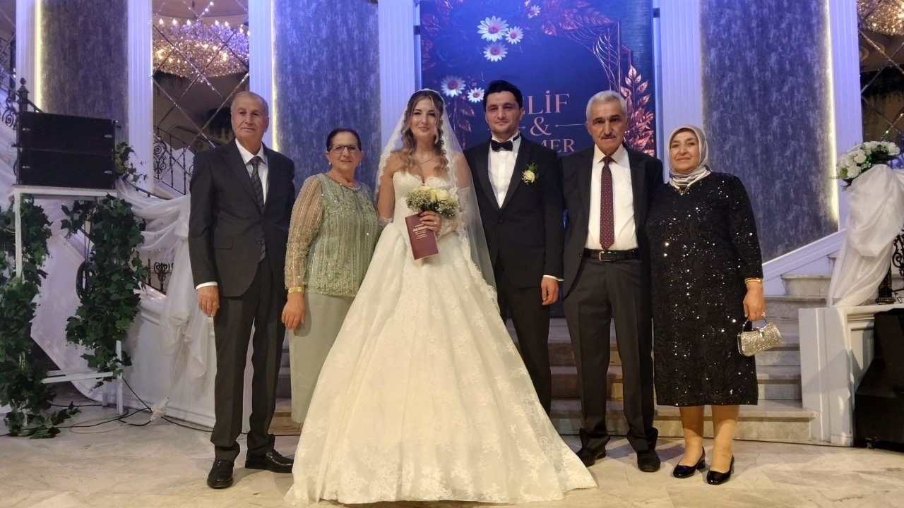 Maviş ve Karababa ailelerinin mutlu günü