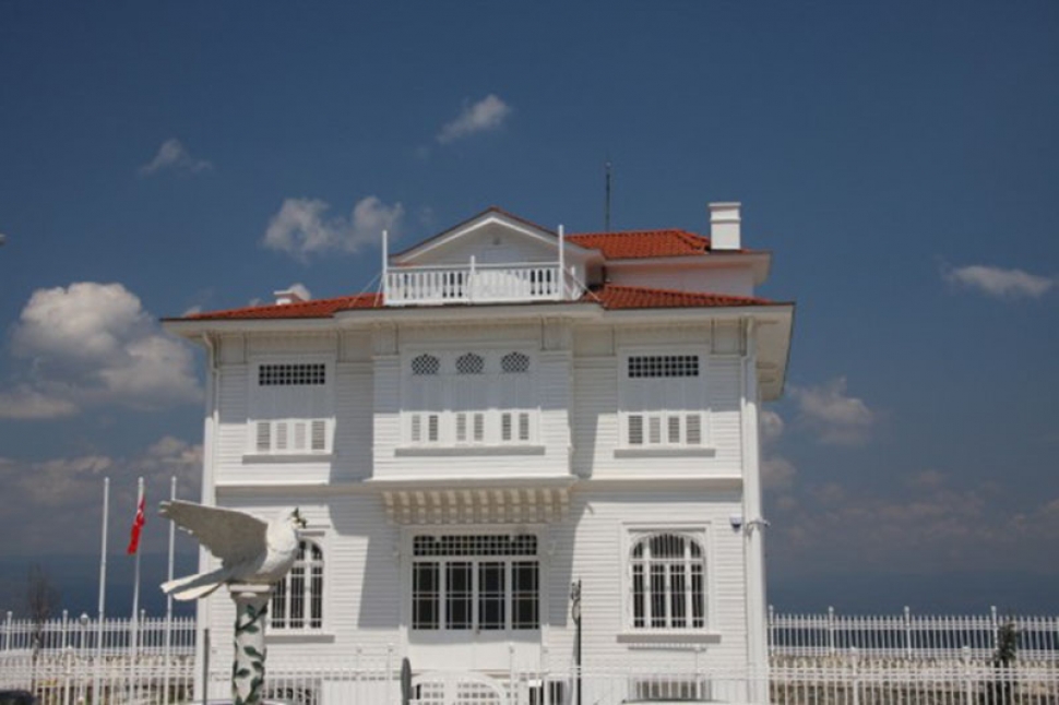 "Mudanya Mütareke Evi Müzesi" Yeniden Ziyarete Açıldı
